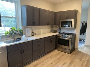 336 Maple Ave in Holland, MI - Building Photo - Building Photo