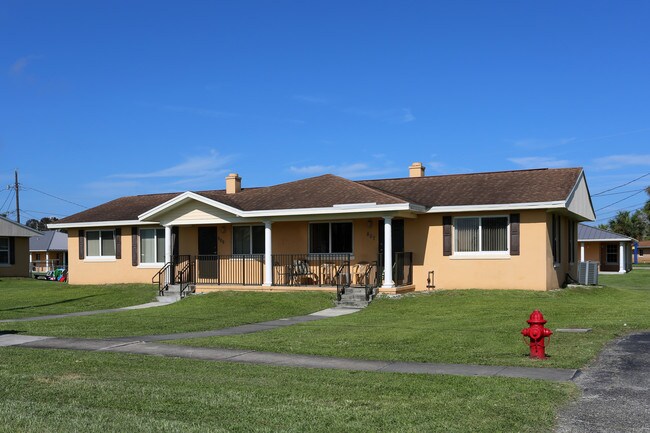 McClure Village Annex in Pahokee, FL - Building Photo - Building Photo