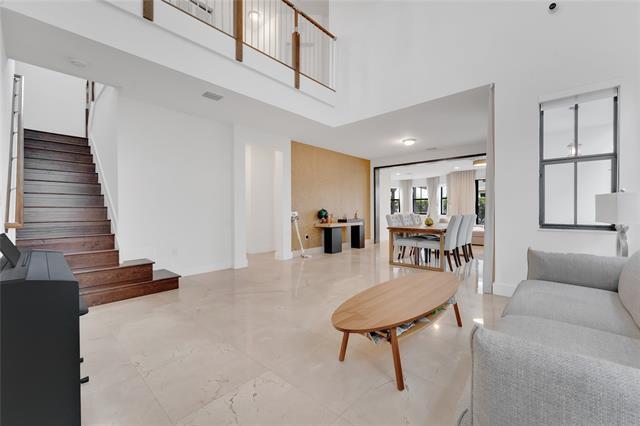 10574 NW 70th Ln in Doral, FL - Building Photo - Building Photo