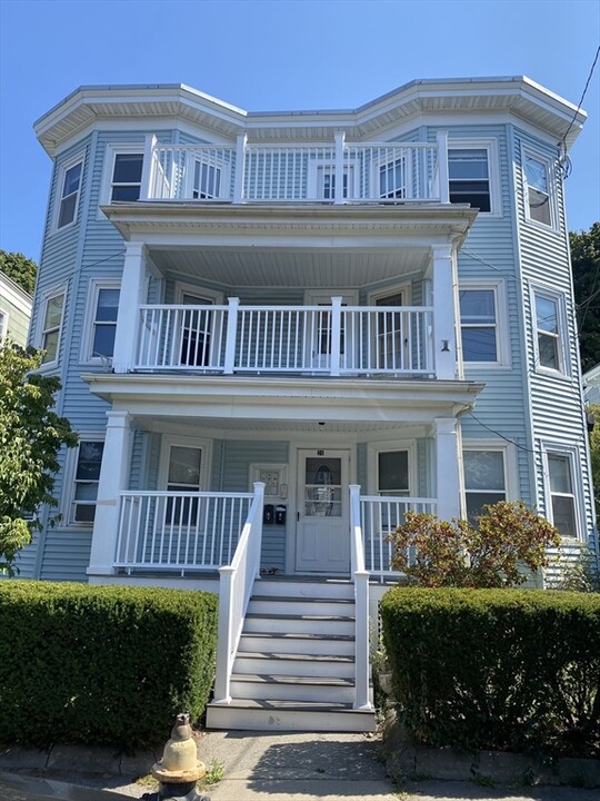 26 Verdun St, Unit 2 in Boston, MA - Building Photo
