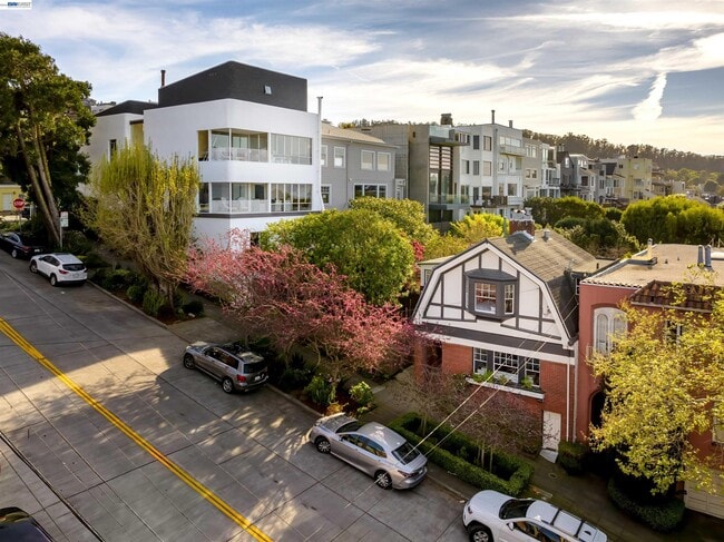 3033 Divisadero St in San Francisco, CA - Building Photo - Building Photo