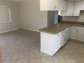 13426 Pine Needle Ln in Ft. Myers, FL - Building Photo - Building Photo