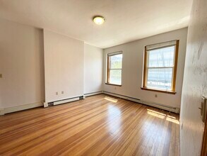 259 North St, Unit 2 in Boston, MA - Building Photo - Building Photo