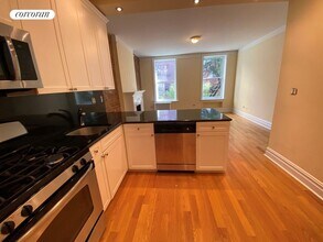 11 1/2 W 84th St in New York, NY - Building Photo - Building Photo