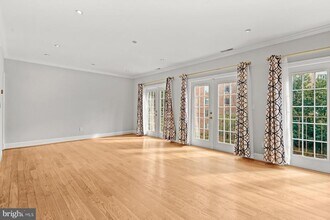 4305 Massachusetts Ave NW in Washington, DC - Building Photo - Building Photo