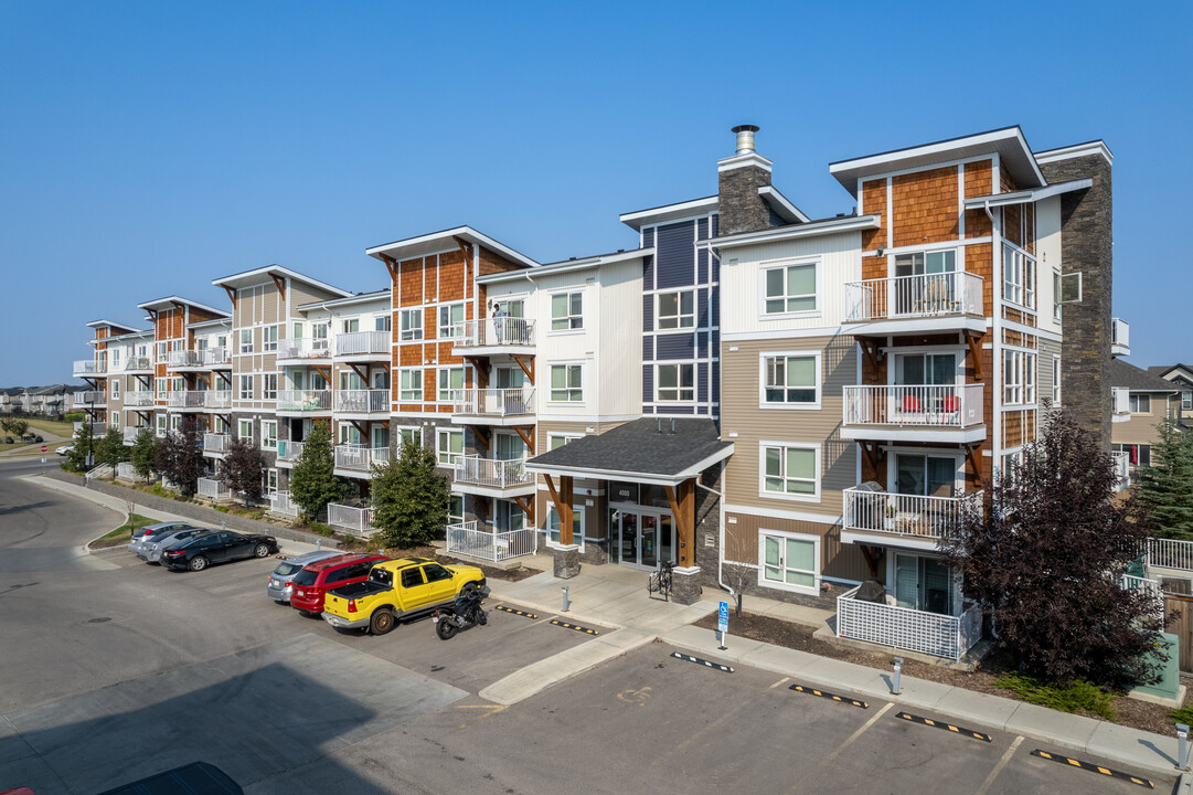 4000 Skyview Ranch Cres NE in Calgary, AB - Building Photo