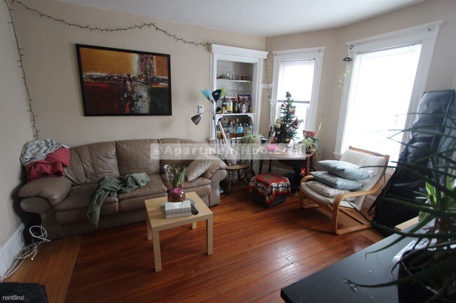10 Cambridge Terrace-Unit -Apt 3 in Cambridge, MA - Building Photo - Building Photo