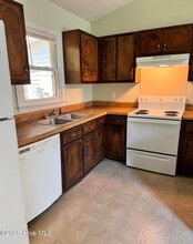 133 Windsor Ct in Jacksonville, NC - Building Photo - Building Photo