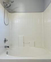 1808 Lakewood Village Dr in Nashville, TN - Building Photo - Building Photo