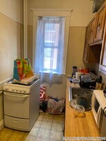 17-19-19 Washington St S, Unit 210 in Malden, MA - Building Photo