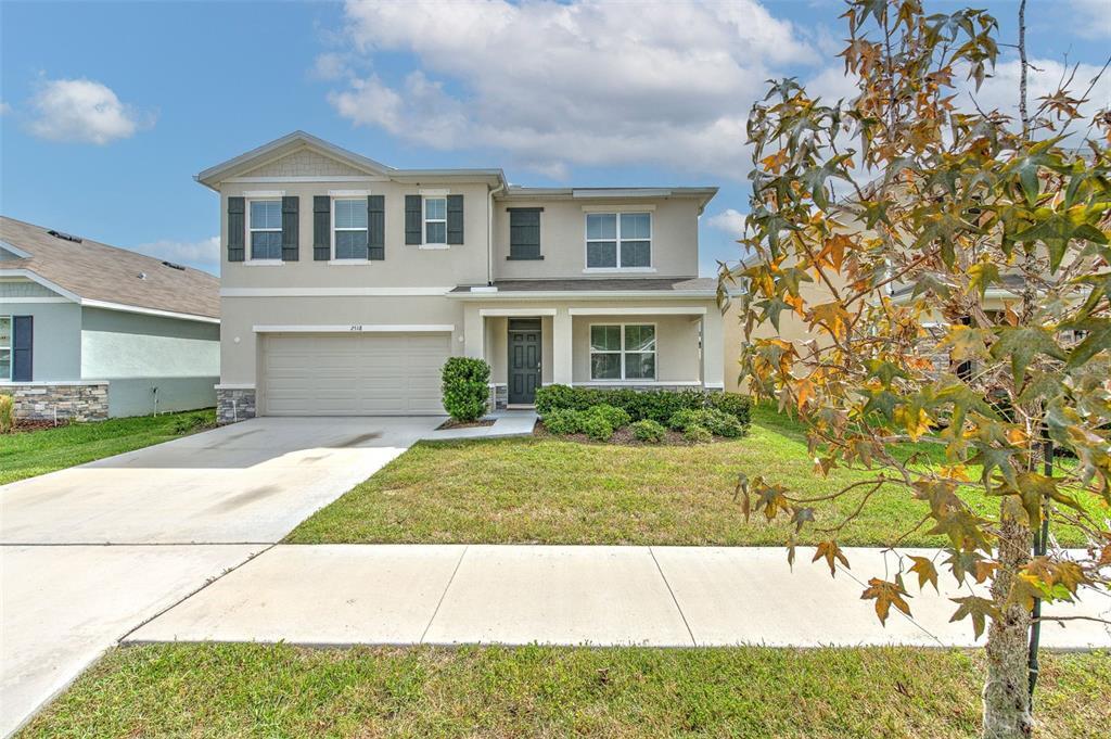 2518 Knight Island Dr in Brandon, FL - Building Photo