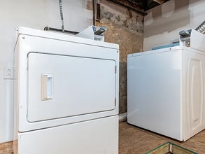 400 Vernon Rd in Philadelphia, PA - Building Photo - Building Photo