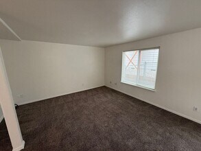 4342 Ward Pl NE in Salem, OR - Building Photo - Building Photo