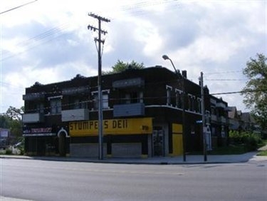 12002-12006 St. Clair Ave in Cleveland, OH - Building Photo