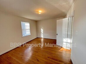 5721 11th St N in Arlington, VA - Building Photo - Building Photo