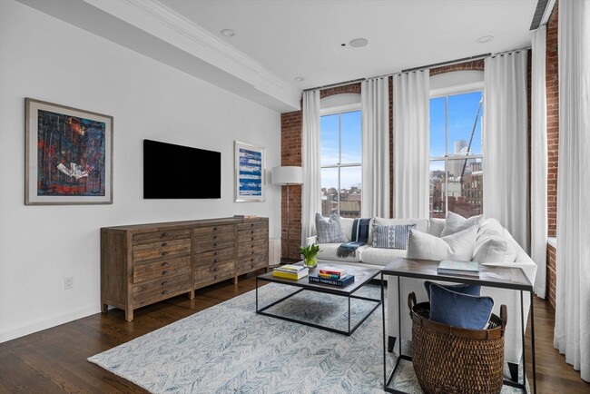 6 Edgerly Pl, Unit 4 in Boston, MA - Foto de edificio - Building Photo