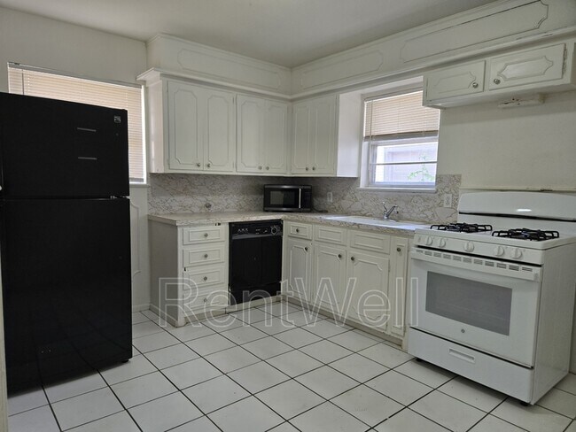 1720 27th St in Lubbock, TX - Building Photo - Building Photo
