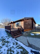 1340 Holloway Ave in Sheridan, WY - Building Photo