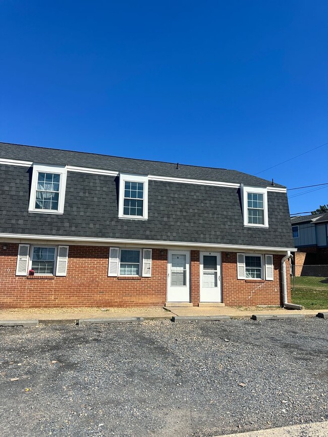 94 Dutch Mill Ct in Harrisonburg, VA - Building Photo - Building Photo