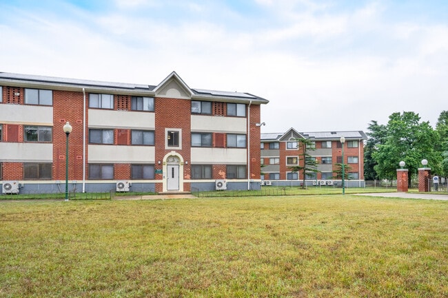 Paradise At Parkside Apartments