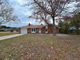 620 Rainbow Dr in Sumter, SC - Building Photo