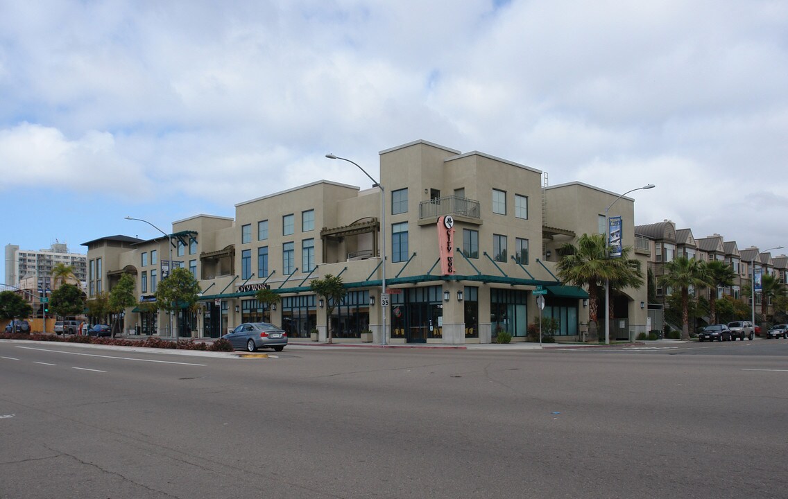 Mission Commons in San Diego, CA - Building Photo