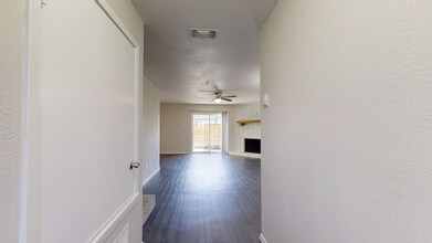 3000 Webb Ave in Greenville, TX - Foto de edificio - Building Photo