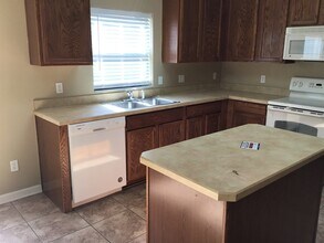 1338 Edison Tree Rd in Apopka, FL - Building Photo - Building Photo