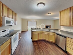 6875 Tumbleweed Ln in Canal Winchester, OH - Building Photo - Building Photo