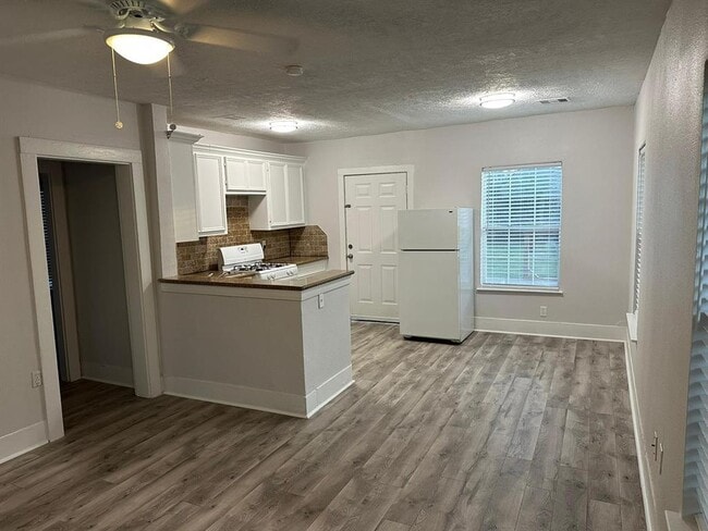 1456 Godwin St photo'