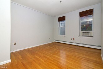 1107 Washington St-Unit -# E in Hoboken, NJ - Building Photo - Building Photo