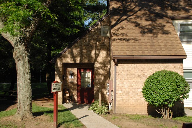 Pine Ridge Estates in Mt Holly Springs, PA - Building Photo - Building Photo