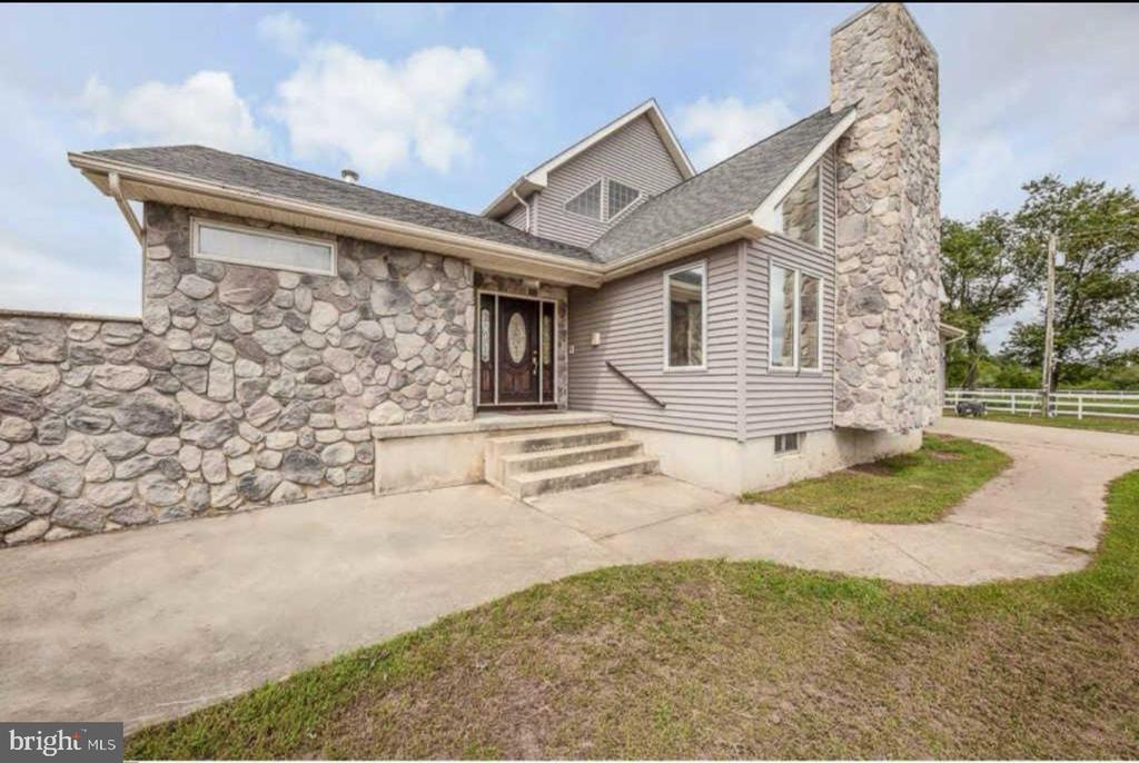265 S Tuckahoe Rd in Monroe, NJ - Building Photo