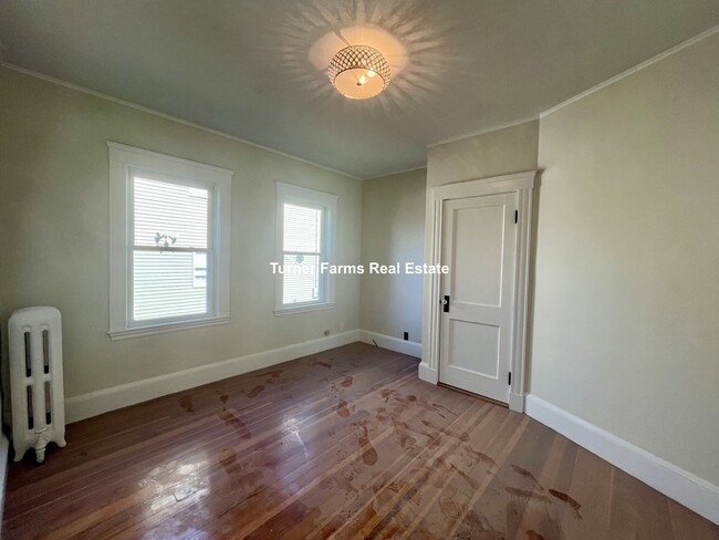 10 Eliot St, Unit 1