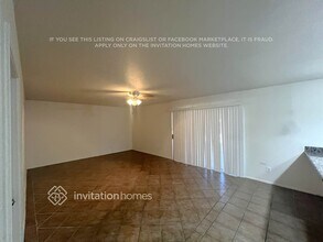 1904 E Greenway Dr in Tempe, AZ - Foto de edificio - Building Photo