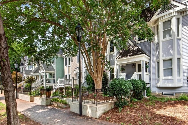 property at 312 W 10th St
