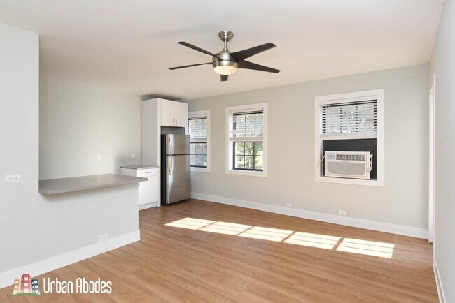730 Judson Ave, Unit A0 in Highland Park, IL - Building Photo - Building Photo