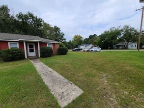 3902 Persimmon St in Columbia, SC - Building Photo - Building Photo