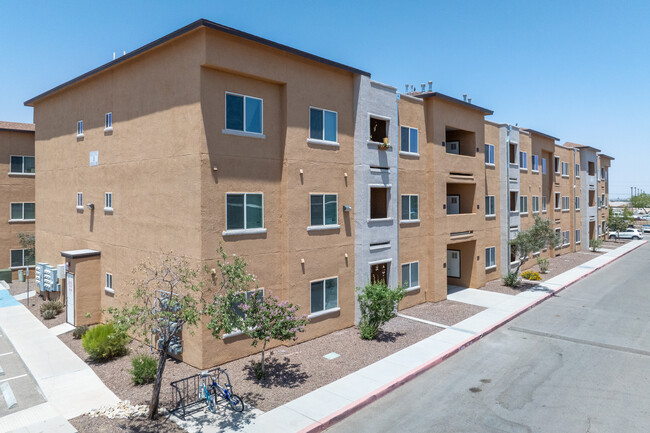 Villas at West Mountain- Income Restricted in El Paso, TX - Building Photo - Building Photo