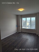 115-115 S Creek Dr in Kitchener, ON - Building Photo - Building Photo