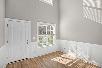 4994 Wyngate Village Dr in Winston-Salem, NC - Building Photo - Building Photo