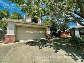 1442 Zinnia Way in Roseville, CA - Building Photo - Building Photo
