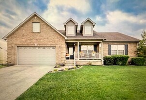 131 E Piedmont Dr in Vine Grove, KY - Building Photo