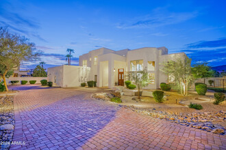 11858 E Gold Dust Ave in Scottsdale, AZ - Foto de edificio - Building Photo