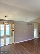 6135 Rainbow Dr in Elkridge, MD - Building Photo - Building Photo