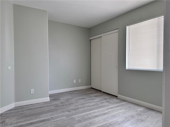 property at 925 Allure Dr
