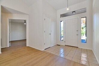 5 Longleat Ln in Bella Vista, AR - Building Photo - Building Photo