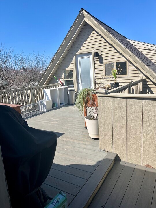 8 Durham St, Unit 3 in Somerville, MA - Building Photo