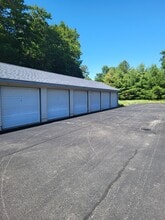 18400 N Ridge Ct, Unit #3 in Spring Lake, MI - Foto de edificio - Building Photo