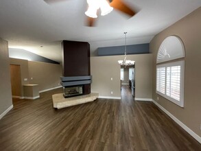 2583 Hummingbird Hill Ave in Henderson, NV - Building Photo - Building Photo